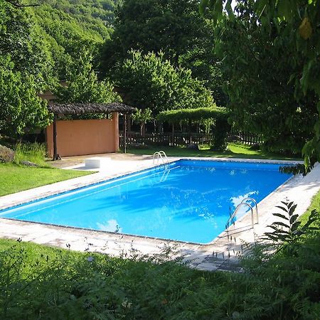 Albergue Turistico Valle Del Ambroz Hervas Ngoại thất bức ảnh