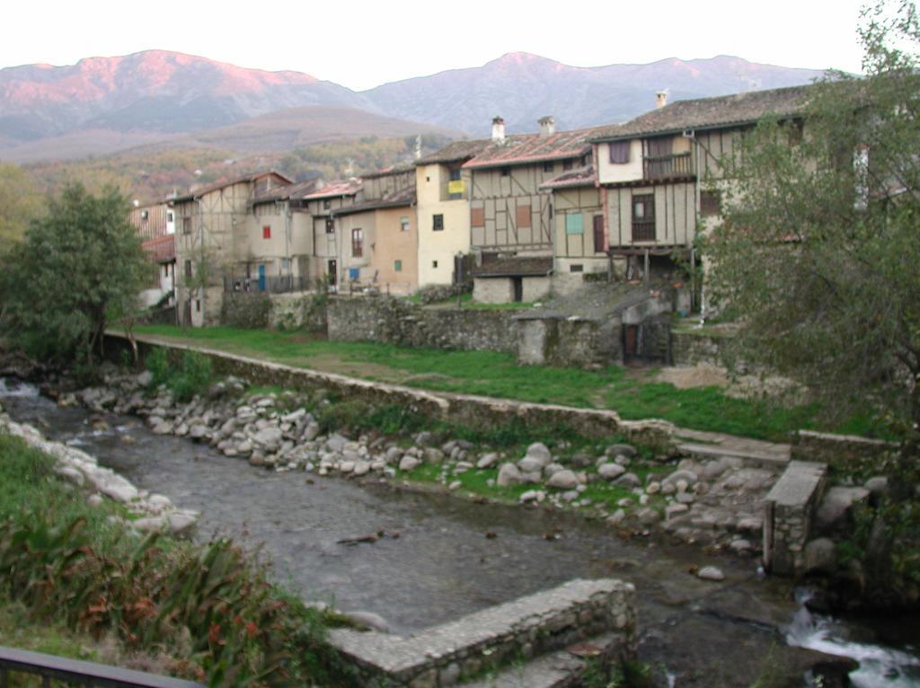 Albergue Turistico Valle Del Ambroz Hervas Ngoại thất bức ảnh