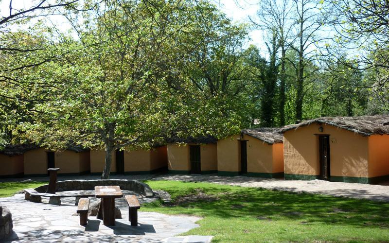 Albergue Turistico Valle Del Ambroz Hervas Ngoại thất bức ảnh